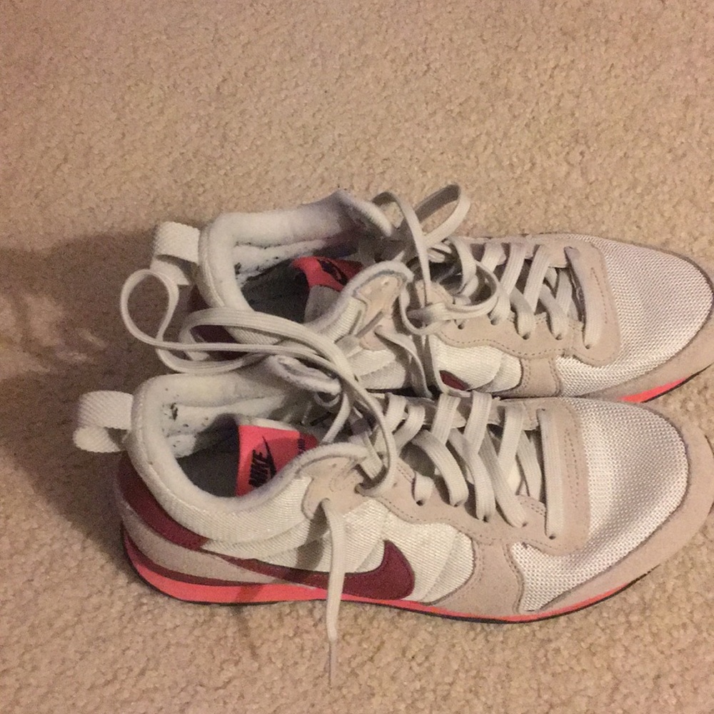 Nike Internationalist
